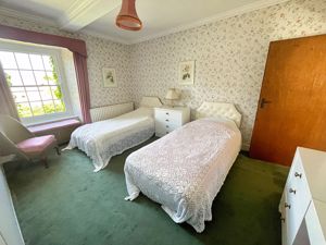 Photo 33- click for photo gallery